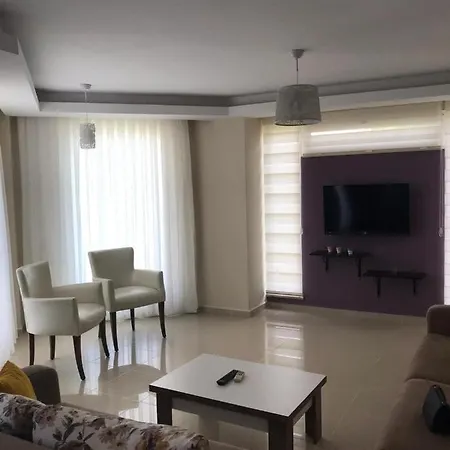 4 Bedrooms Bluehomes Apartamento *
